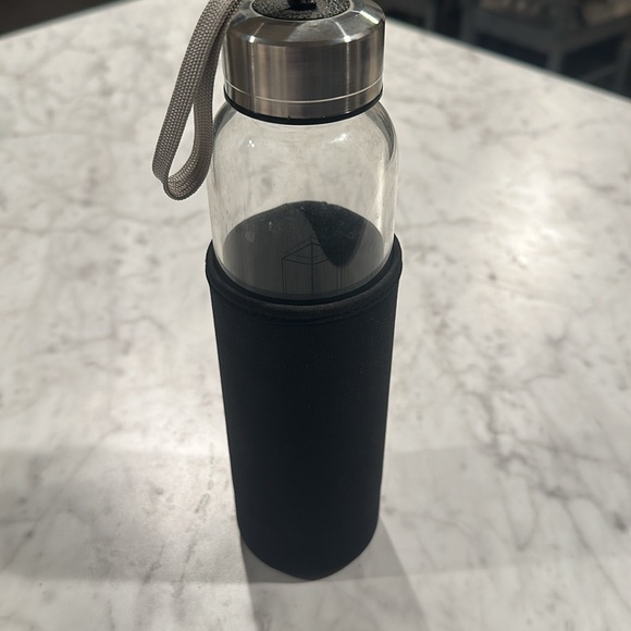 Glacce Crystal Elixir Water Bottle in Obsidian - Picture 5 of 5